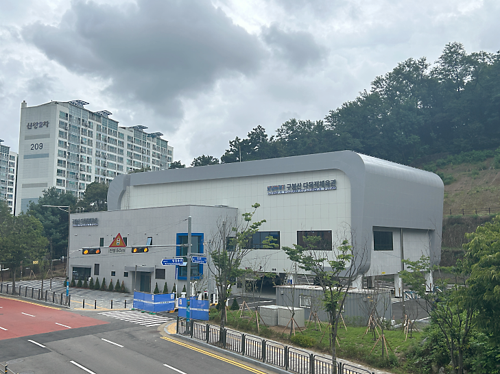 구봉산 다목적체육관 사진
